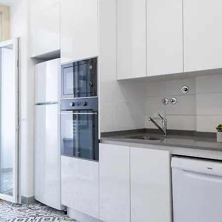 Lovely Διαμέρισμα *